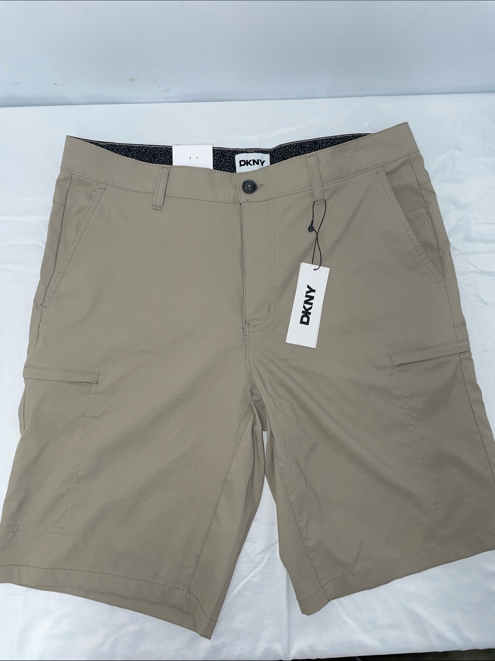 DKNY MENS STRETCH SHORTS FTL-07-208